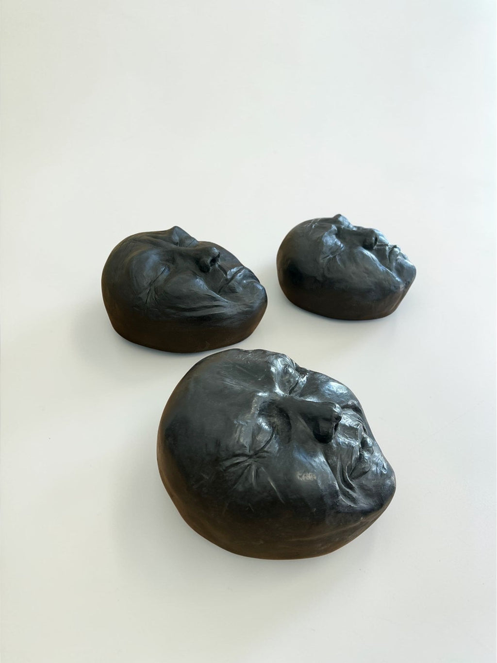 Trio de masques noirs
